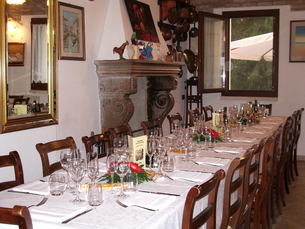 Agriturismo Antica Corte Cason Villa Ronco all'Adige Luaran gambar